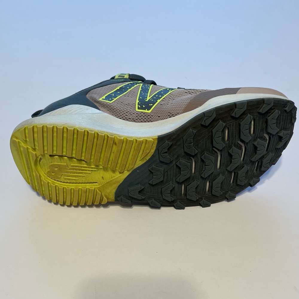 New Balance Women’s 6 Shoes Comfort Nitrel Trail Running Grey Pink Athletic - Picture 11 of 12